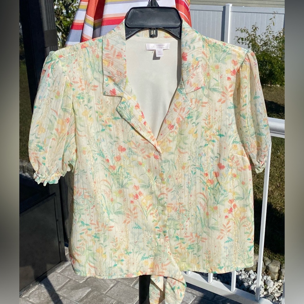 LC Lauren Conrad Floral Blouse with Gold Metallic Thread